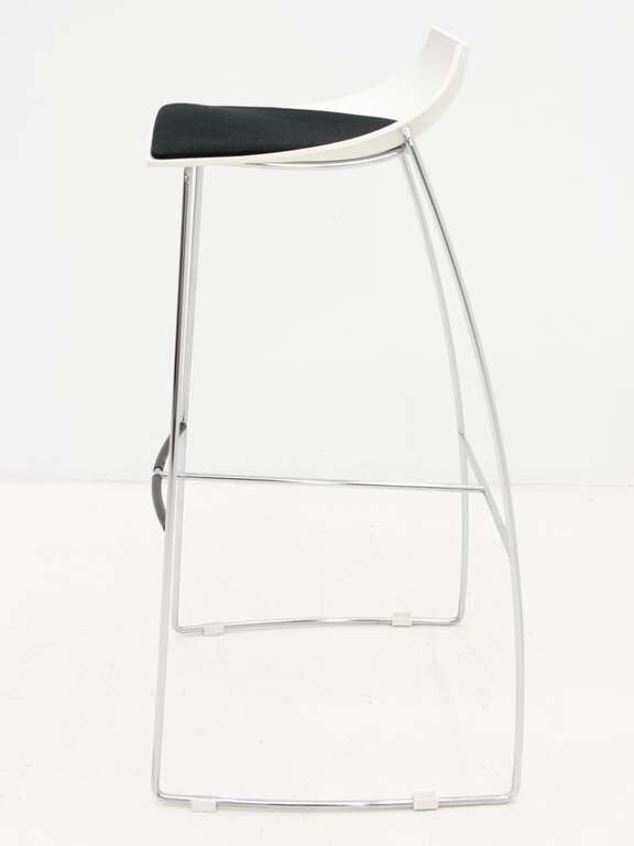 Barkruk Casprini Hoop kuip kunststof wit, zitting zwart onderstel