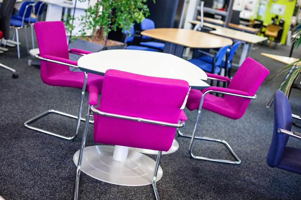 Al ruim 30 jaar specialist in nieuwe en refurbished kantoor- en magazijninrichtingen
